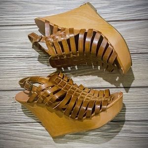 Mission Brand Wedge Sandals 9
